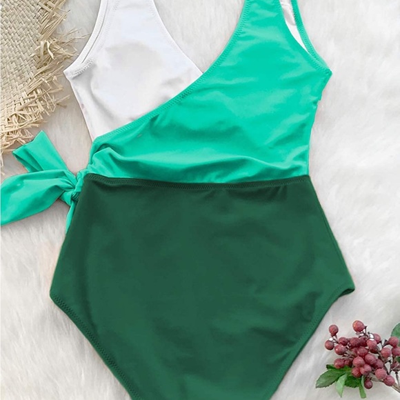 NWT Cupshe One Piece - Size Small - Picture 7 of 8